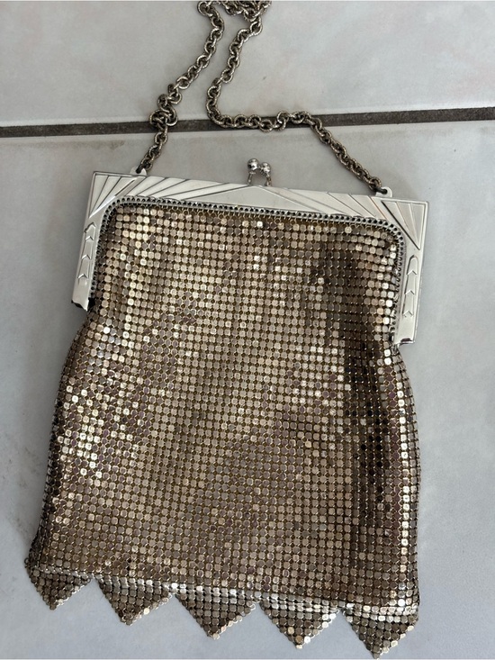 Whiting & Davis Handbags - Whiting Davis silver Mesh Evening Chain Bag